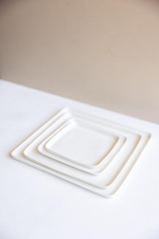 Tetra Square Plate Set